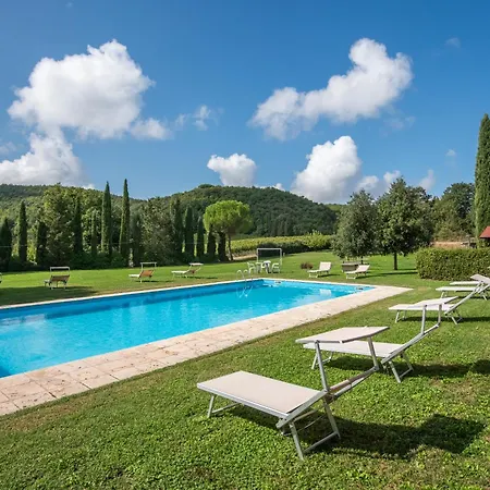 Il Chiassale Farm stay *
