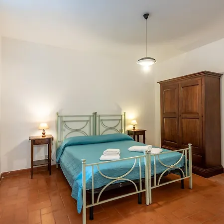 Il Chiassale Farm stay